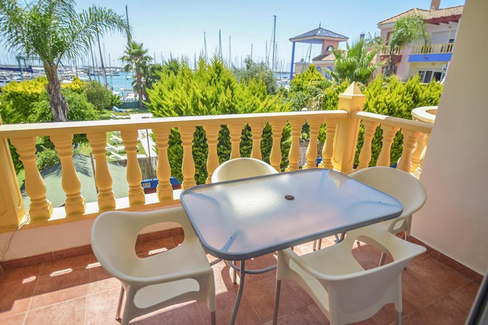 Apartamentos Torrevieja Puerto Buitenkant foto