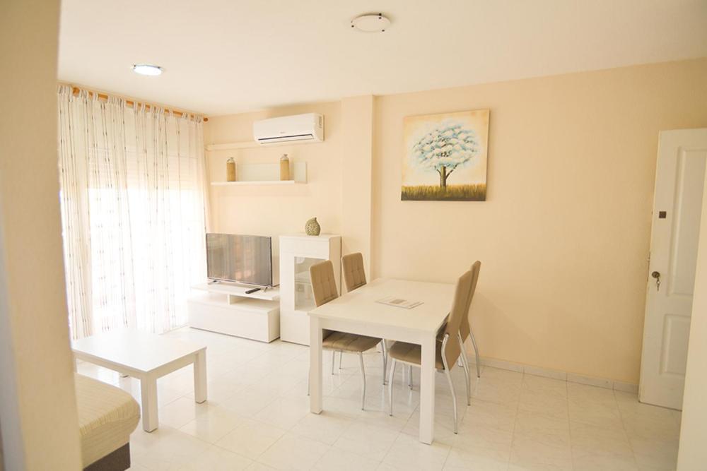 Apartamentos Torrevieja Puerto Buitenkant foto