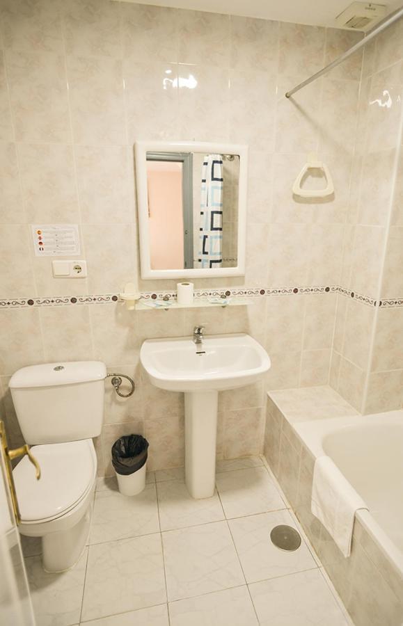 Apartamentos Torrevieja Puerto Buitenkant foto